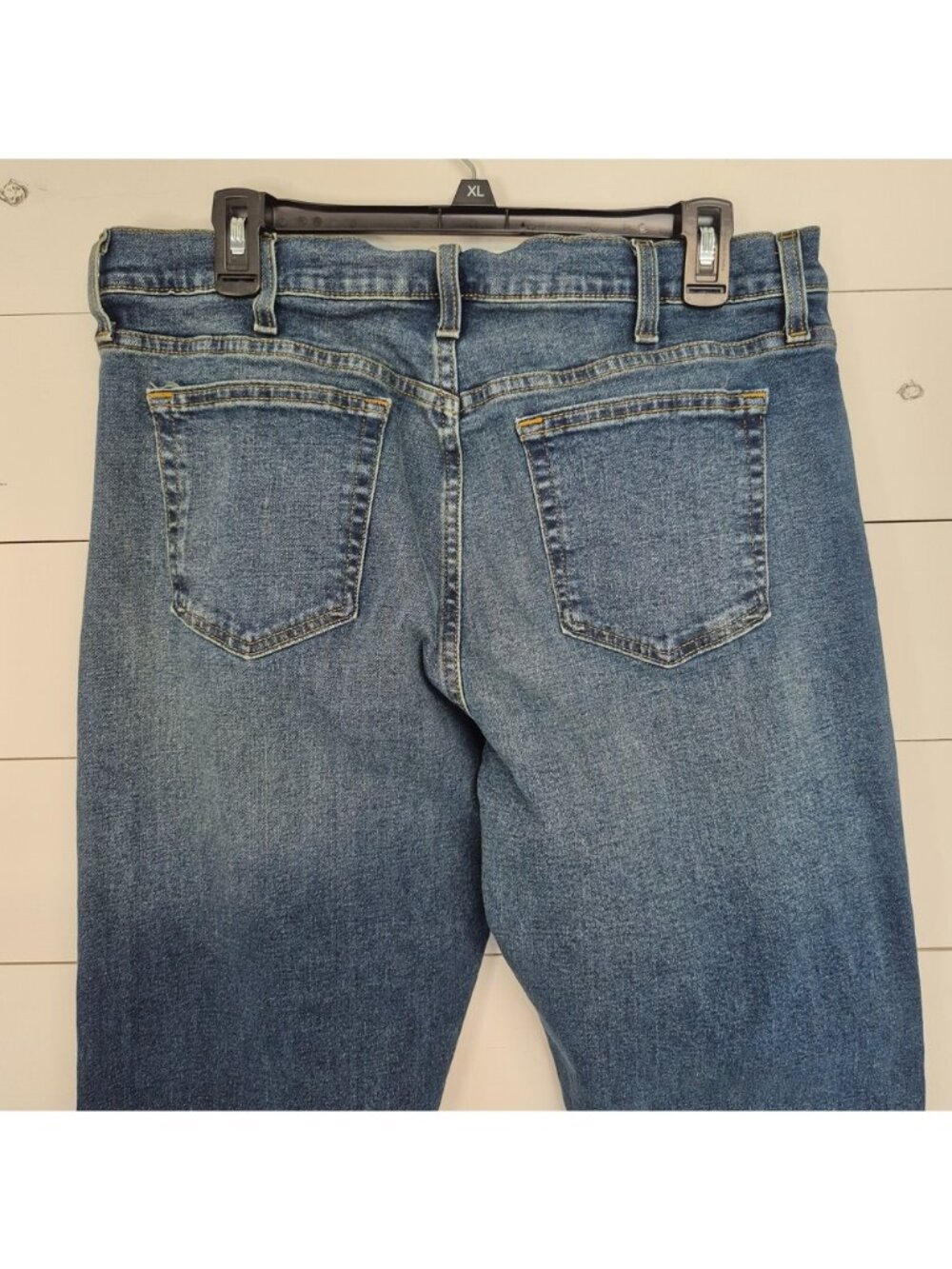 George Mens Athletic Fit Medium Wash Denim Jeans Size 36x34 - Picture 3 of 7